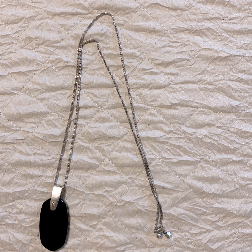 Beautiful Kendra Scott necklace